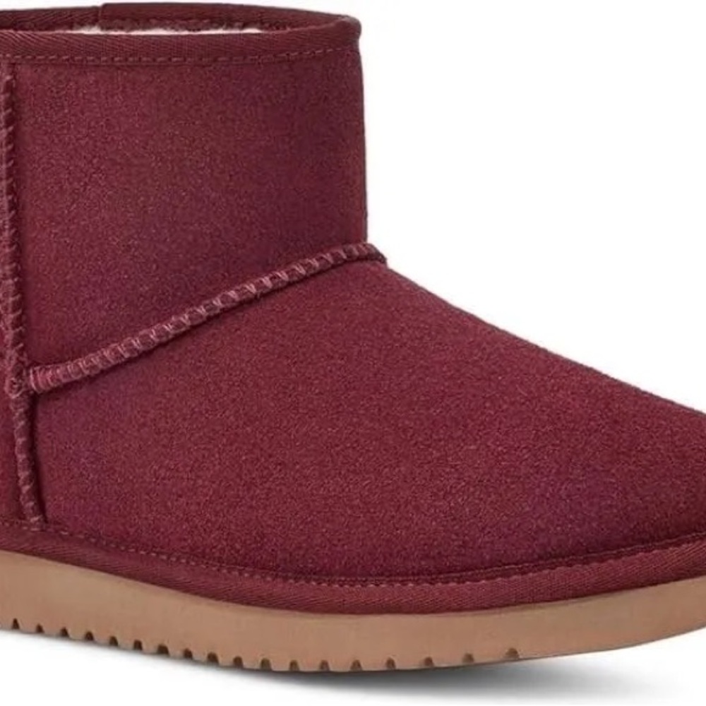 Koolaburra by UGG Maroon Winter Boots